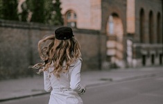 Фото модели Selena Mantra